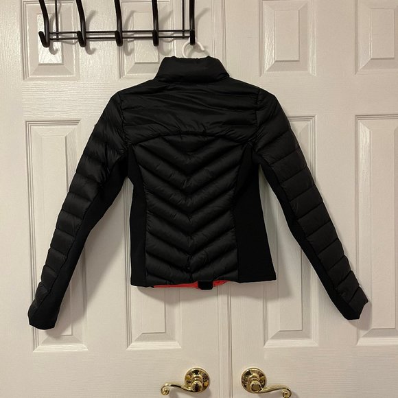 Hollister Black and Red Puffer Jacket - Picture 3 of 3